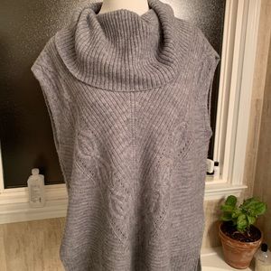 ADORABLE SWEATER FOR LAYERING!